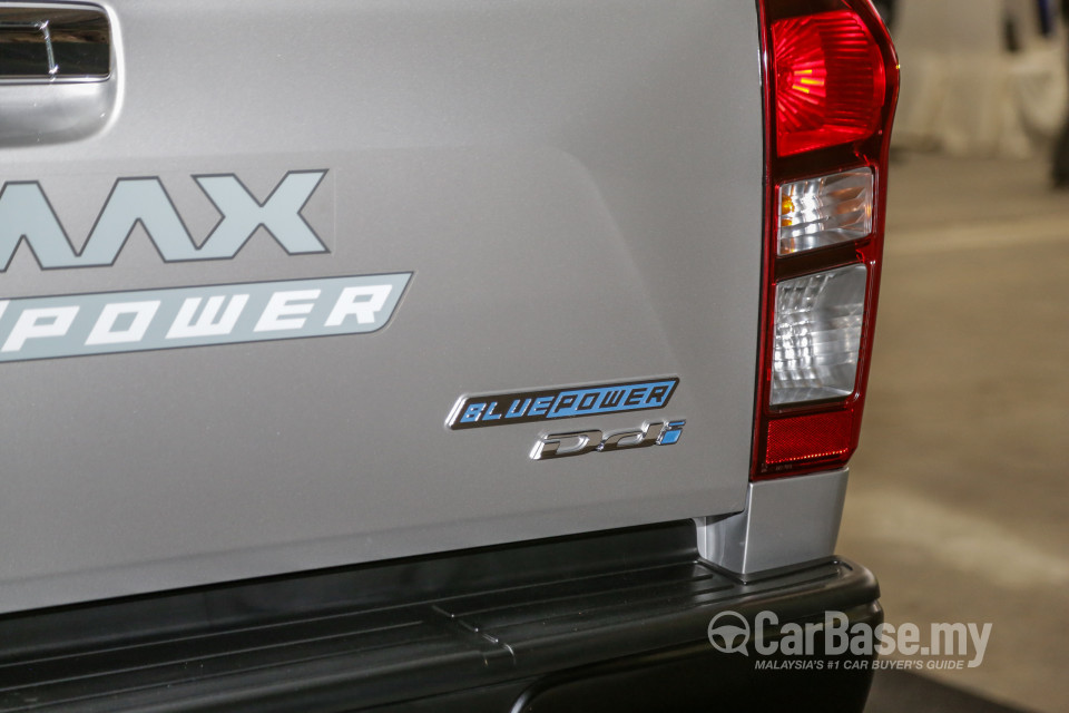 Isuzu D-MAX RT Facelift 2 (2019) Exterior