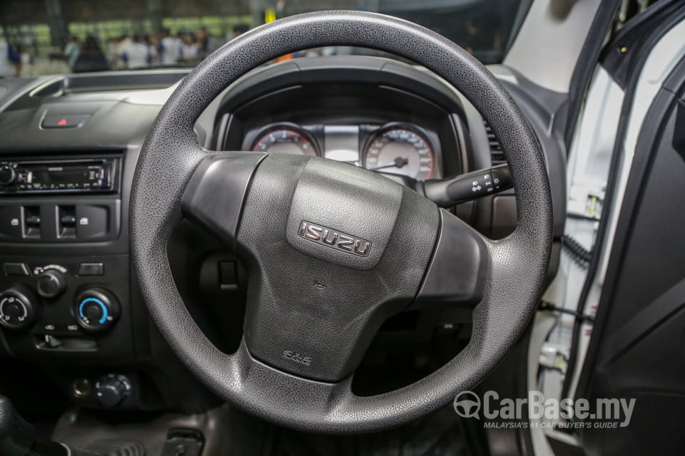Isuzu D-MAX RT Facelift 2 (2019) Interior