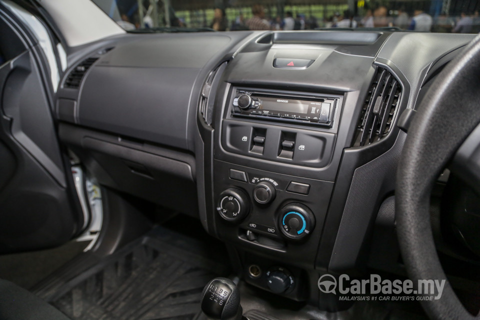 Isuzu D-MAX RT Facelift 2 (2019) Interior