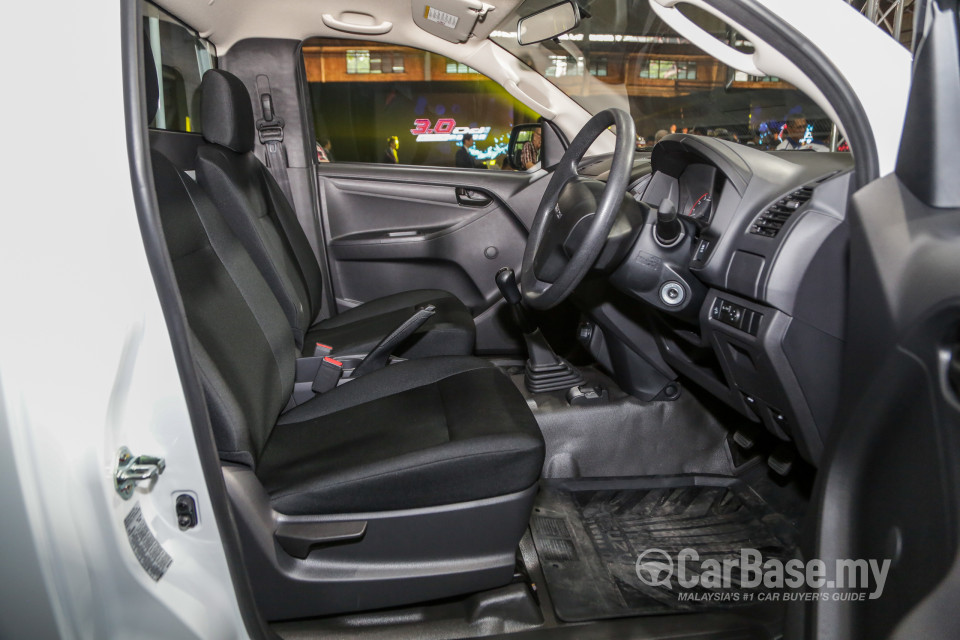 Isuzu D-MAX RT Facelift 2 (2019) Interior