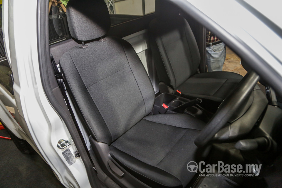 Isuzu D-MAX RT Facelift 2 (2019) Interior