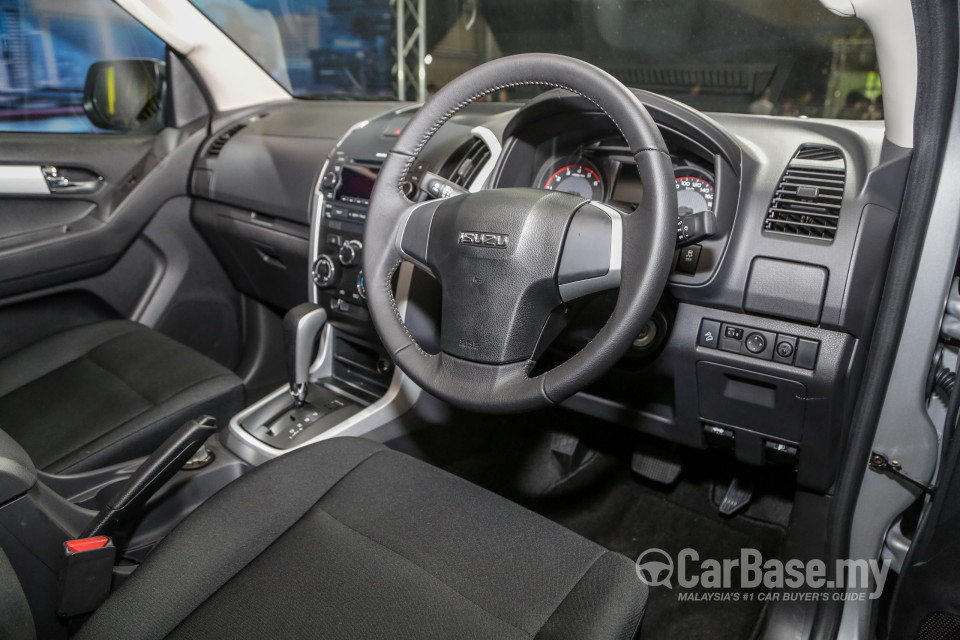 Isuzu D-MAX RT Facelift 2 (2019) Interior