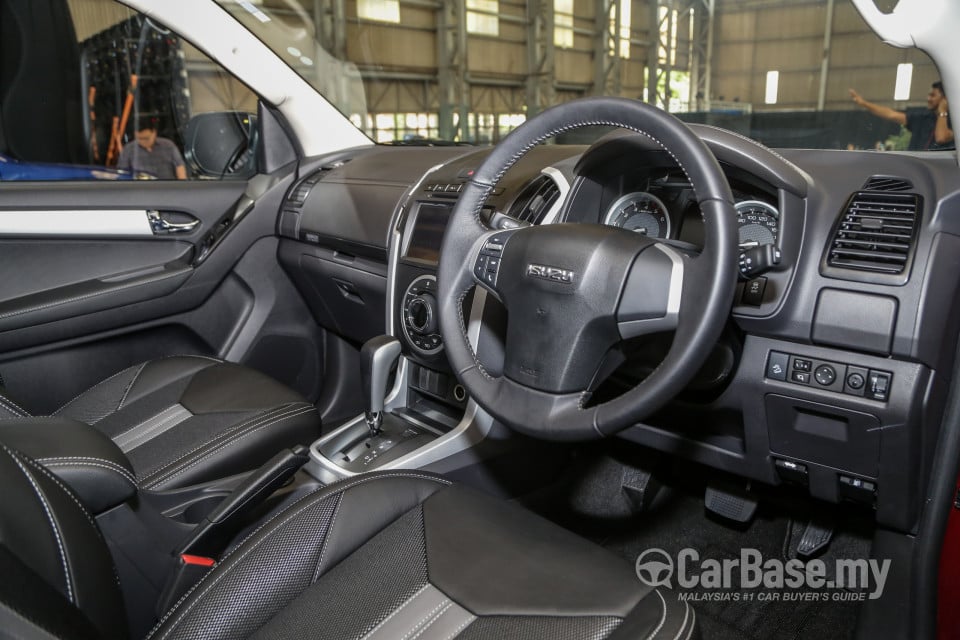 Isuzu D-MAX RT Facelift 2 (2019) Interior