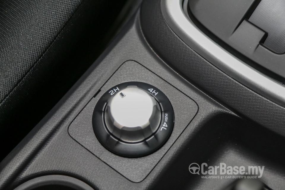 Isuzu D-MAX RT Facelift 2 (2019) Interior