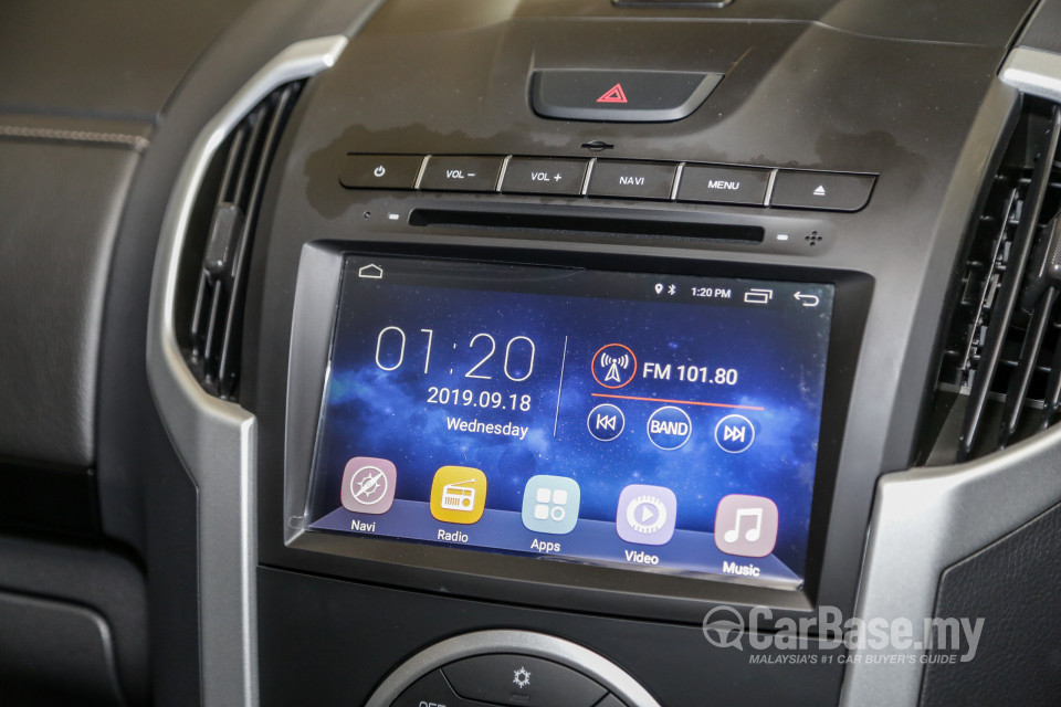 Isuzu D-MAX RT Facelift 2 (2019) Interior