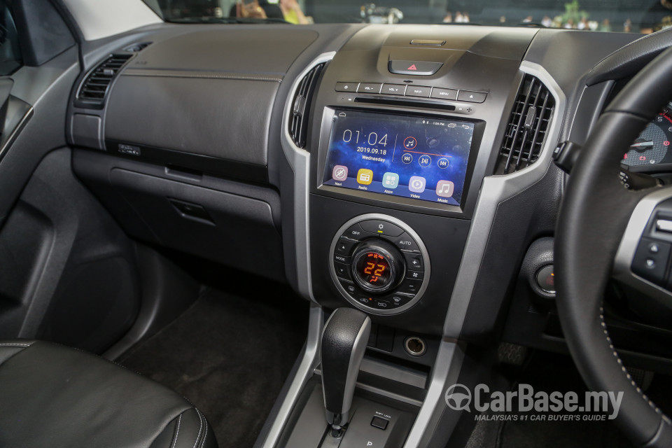 Isuzu D-MAX RT Facelift 2 (2019) Interior