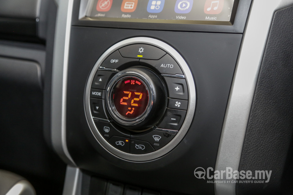 Isuzu D-MAX RT Facelift 2 (2019) Interior