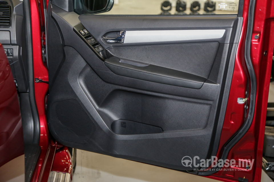 Isuzu D-MAX RT Facelift 2 (2019) Interior