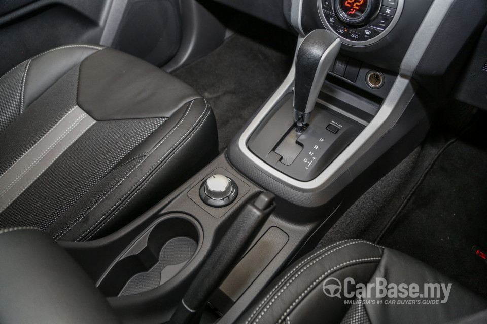 Isuzu D-MAX RT Facelift 2 (2019) Interior