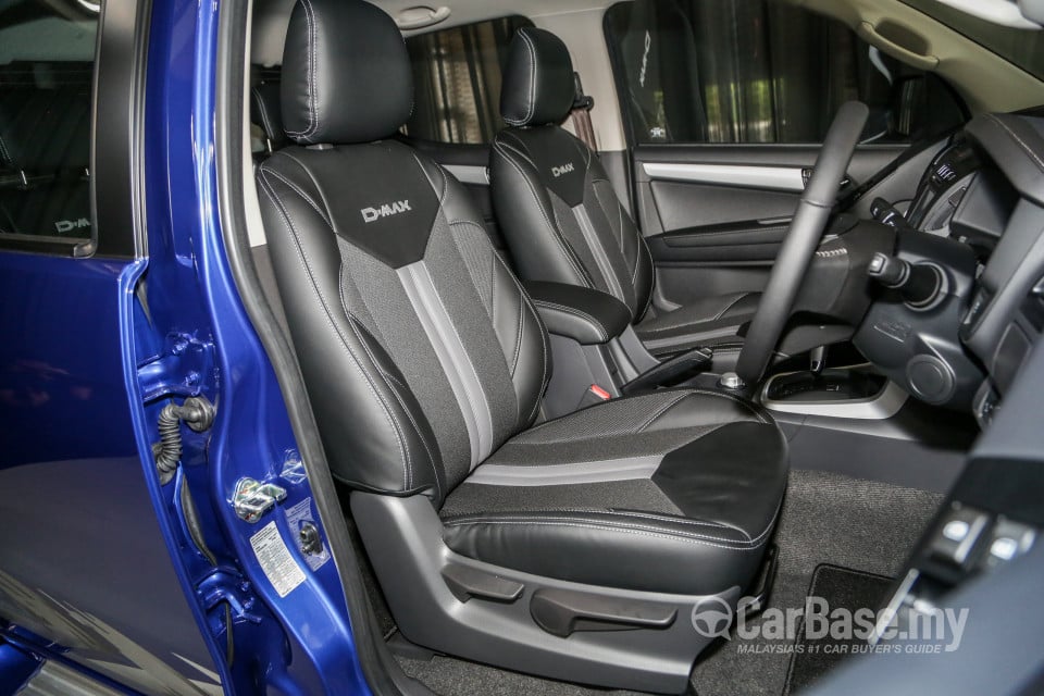Isuzu D-MAX RT Facelift 2 (2019) Interior