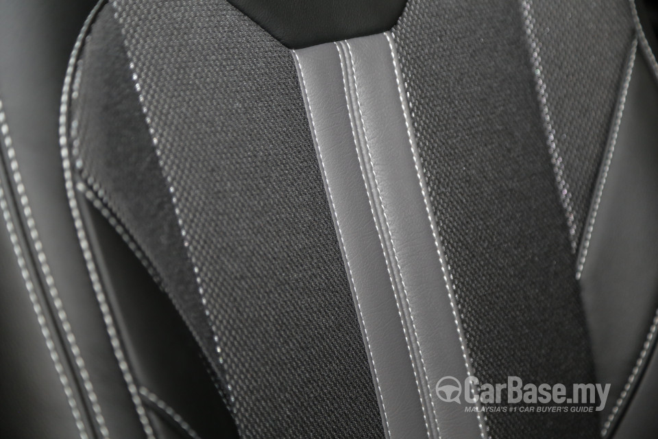 Isuzu D-MAX RT Facelift 2 (2019) Interior