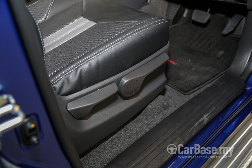 Isuzu D-MAX RT Facelift 2 (2019) Interior