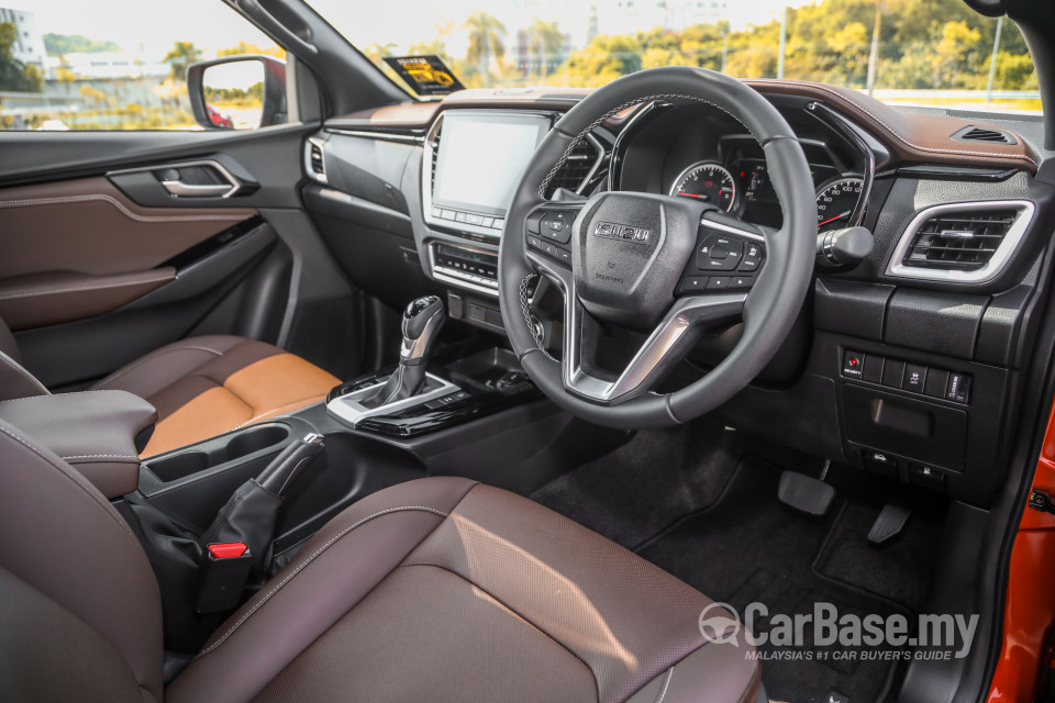 Isuzu D-MAX RG (2021) Interior