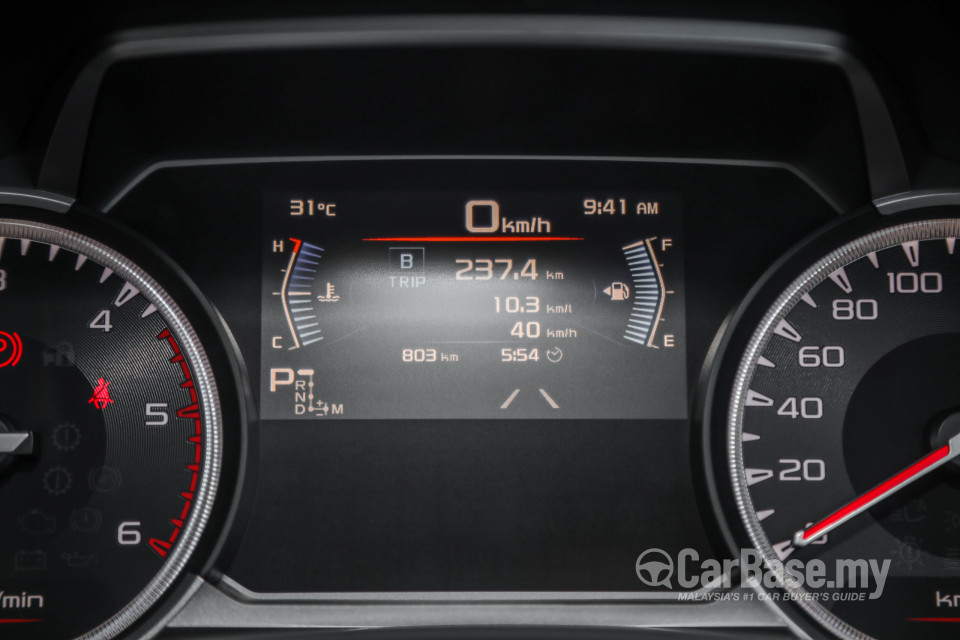 Isuzu D-MAX RG (2021) Interior