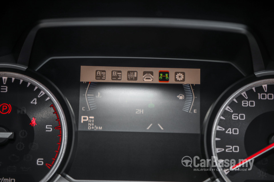 Isuzu D-MAX RG (2021) Interior