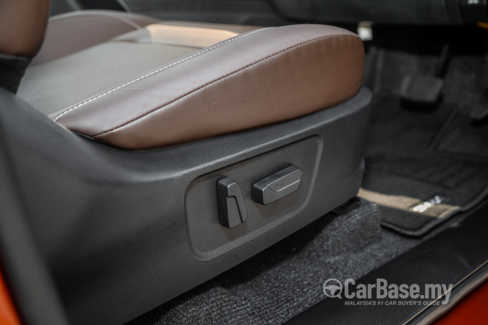 Isuzu D-MAX RG (2021) Interior
