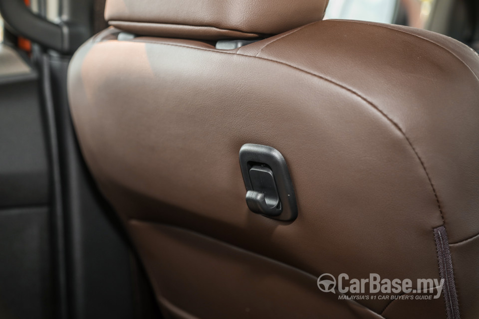 Isuzu D-MAX RG (2021) Interior