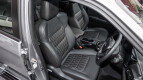 Isuzu D-MAX Interior photo