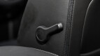 Isuzu D-MAX Interior photo