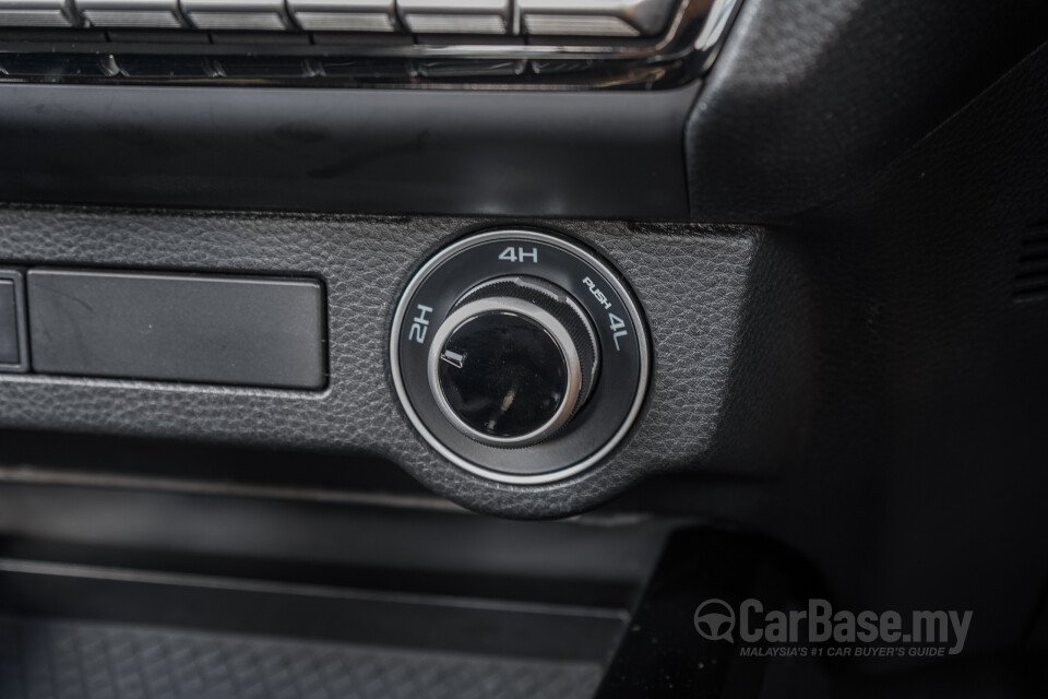 Isuzu D-MAX RG Facelift (2024) Interior