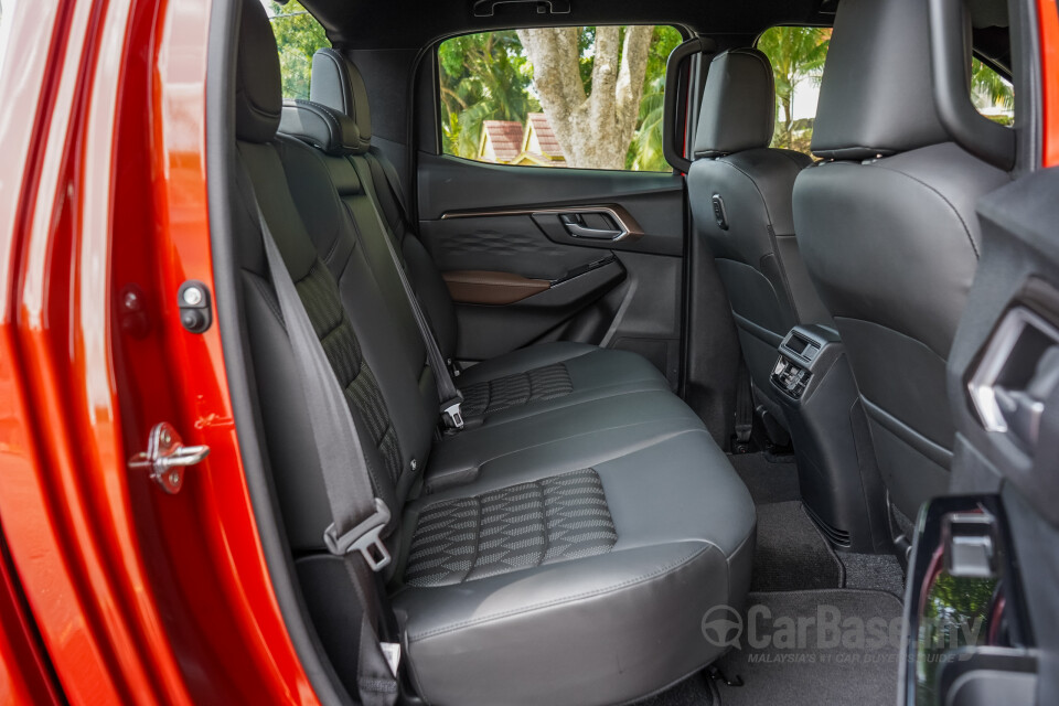 Isuzu D-MAX RG Facelift (2024) Interior