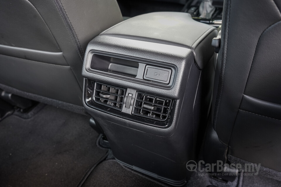 Isuzu D-MAX RG Facelift (2024) Interior