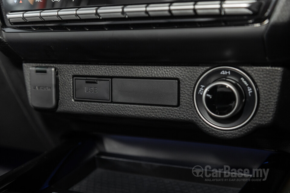 Isuzu D-MAX RG Facelift (2024) Interior
