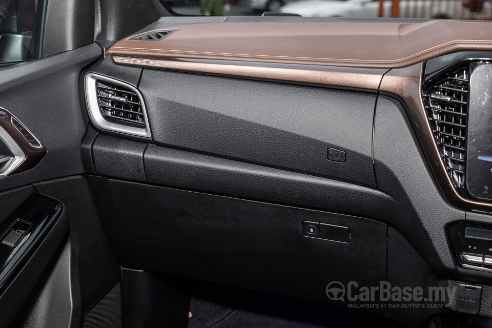 Isuzu D-MAX RG Facelift (2024) Interior