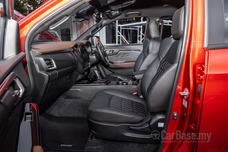 Isuzu D-MAX RG Facelift (2024) Interior