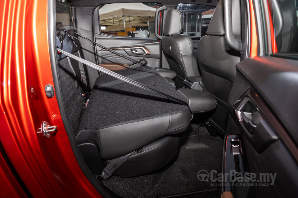 Isuzu D-MAX RG Facelift (2024) Interior