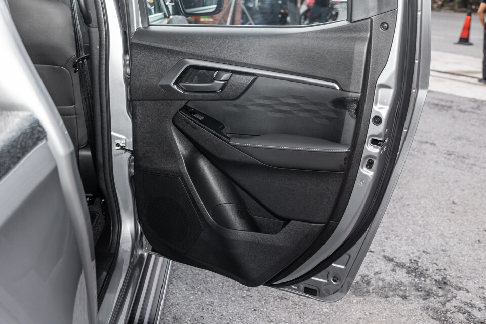 Isuzu D-MAX RG Facelift (2024) Interior