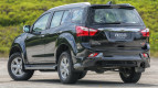 Isuzu MU-X Exterior photo