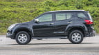 Isuzu MU-X Exterior photo