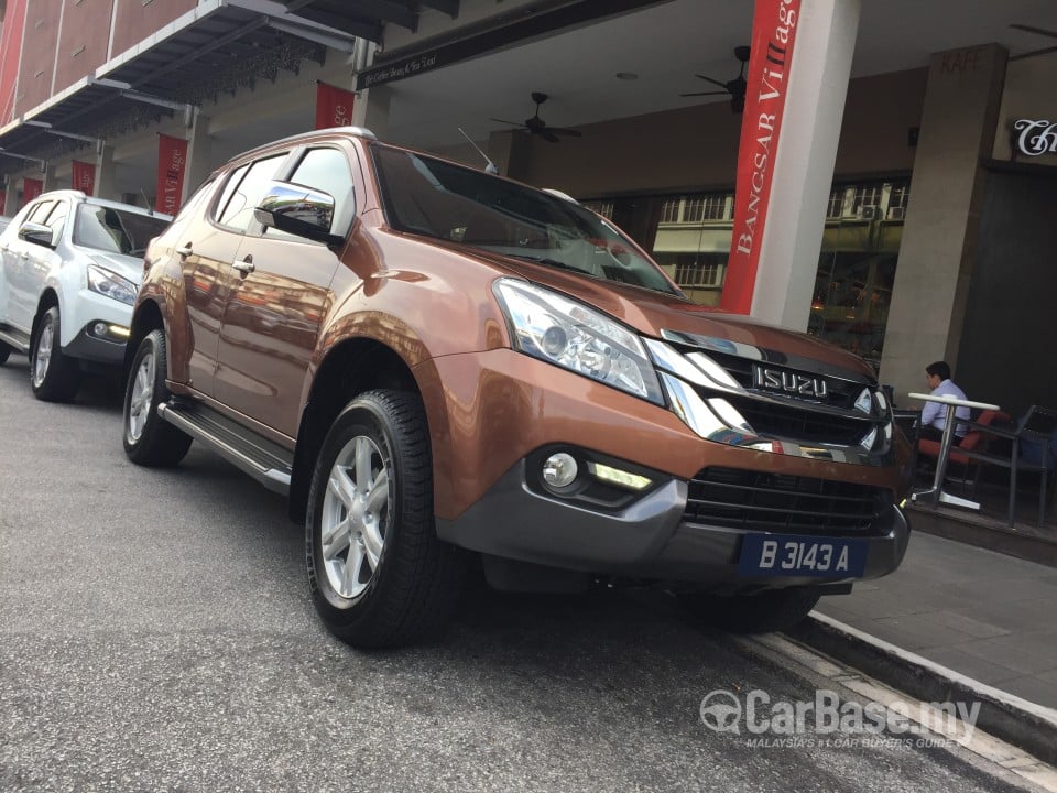 Isuzu MU-X Mk2 (2015) Exterior