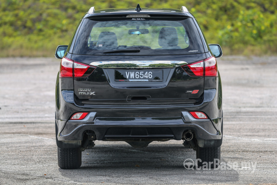 Isuzu MU-X Mk2 (2015) Exterior