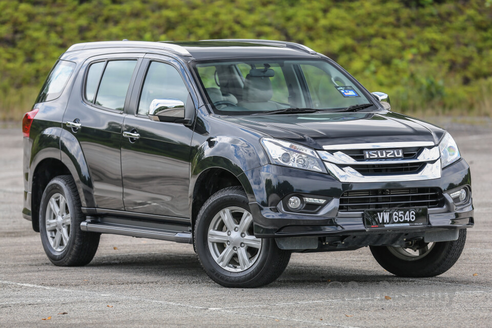 Subaru Outback BN (2015) Exterior