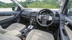Isuzu MU-X Interior photo
