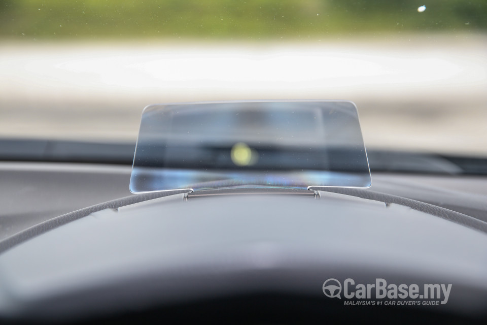 Isuzu MU-X Mk2 (2015) Interior