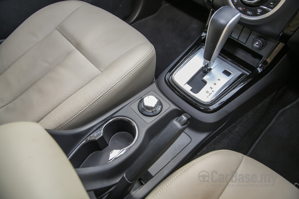 Chevrolet Cruze J300 (2012) Interior