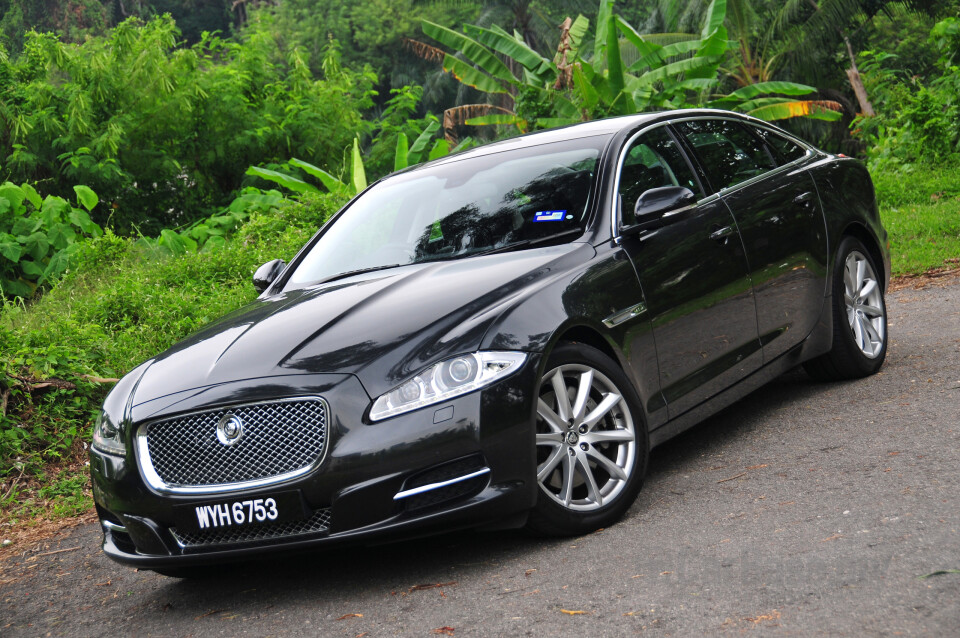 Nissan Grand Livina L11 Facelift (2013) Exterior