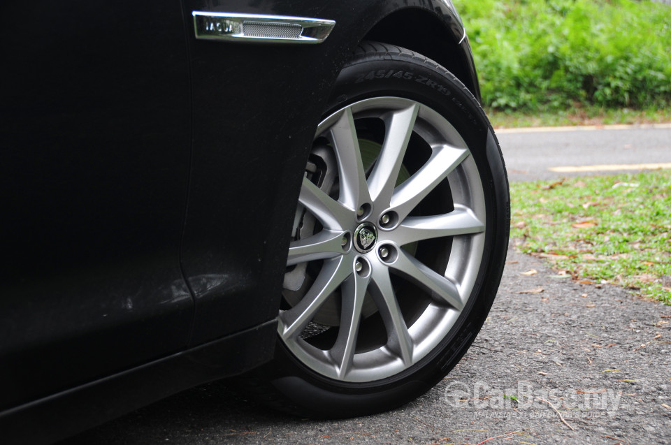 Jaguar XJ X351 (2011) Exterior