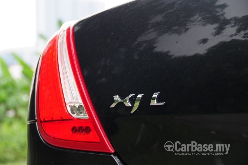 Jaguar XJ X351 (2011) Exterior