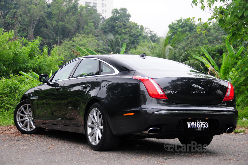 Proton Perdana P4-90B (2016) Exterior