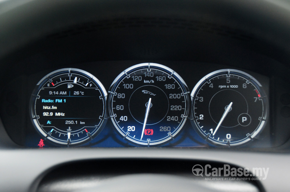 Jaguar XJ X351 (2011) Interior