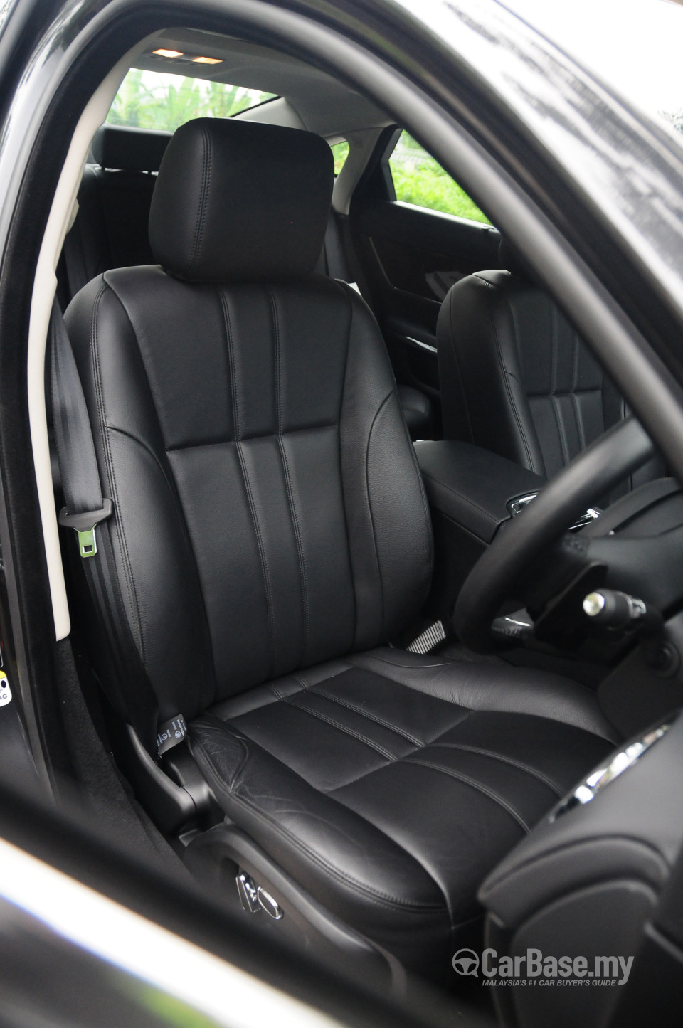 Jaguar XJ X351 (2011) Interior