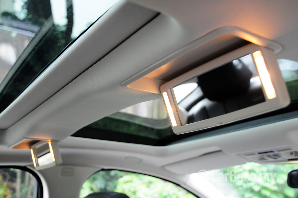Jaguar XJ X351 (2011) Interior