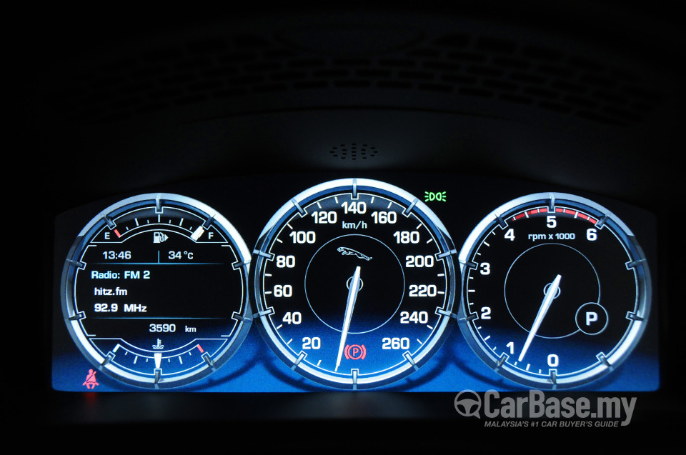 Jaguar XJ X351 (2011) Interior