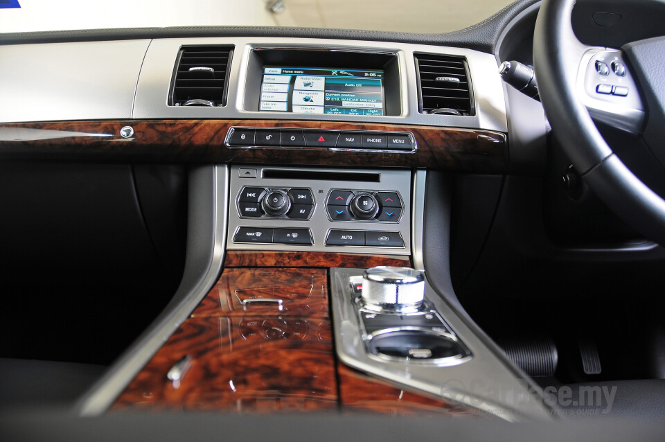 Mercedes-Benz SLC R172 Facelift (2016) Interior