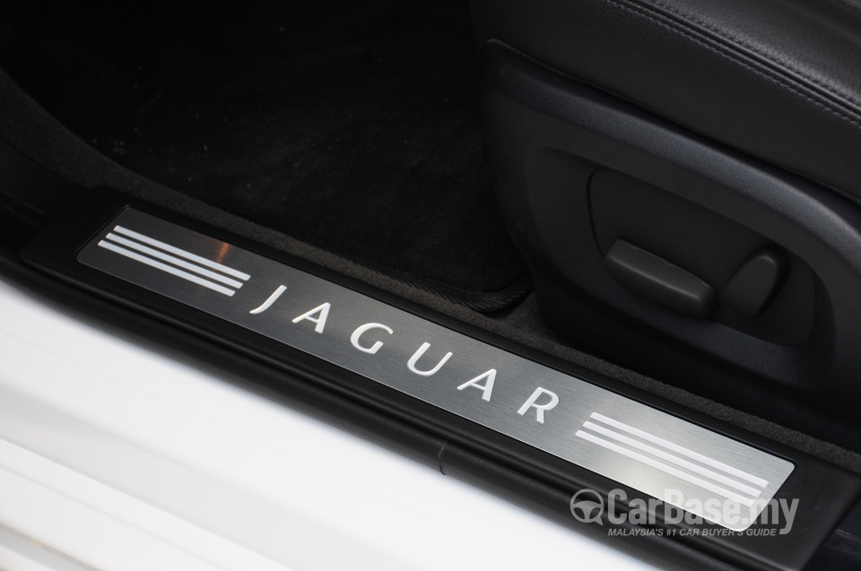 Jaguar XF X250 Facelift (2012) Interior