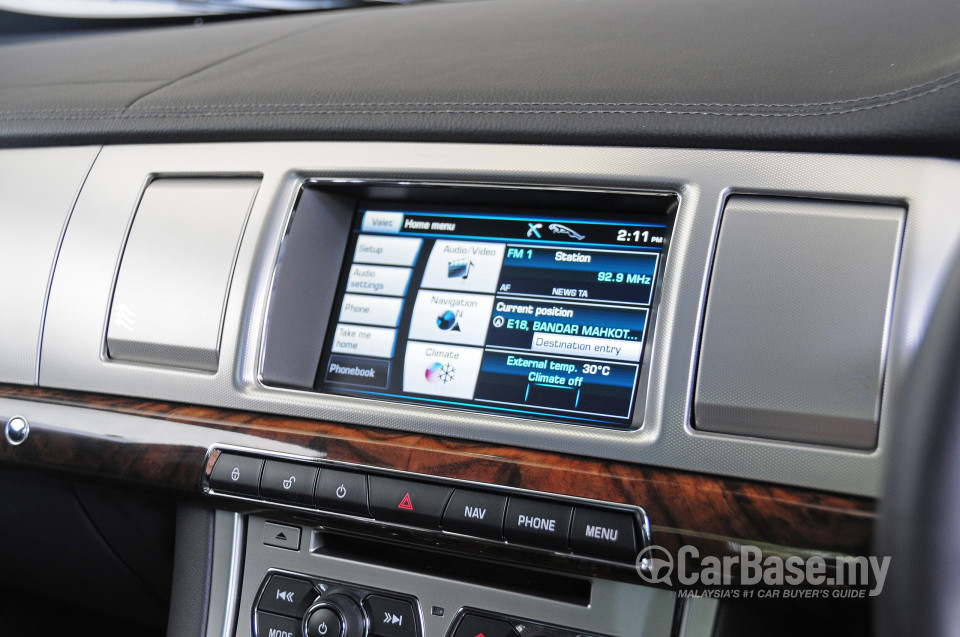 Jaguar XF X250 Facelift (2012) Interior